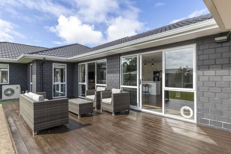 Photo of property in 5 Keene Drive, Bell Block, New Plymouth, 4312