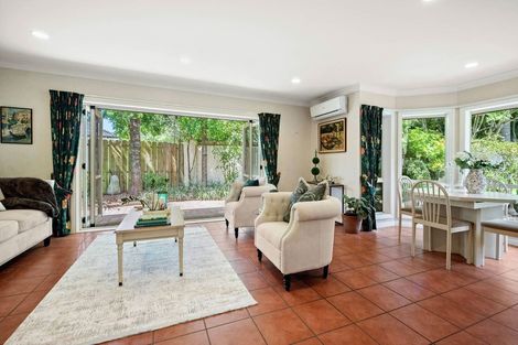 Photo of property in 9 Napa Court, Shamrock Park, Auckland, 2016