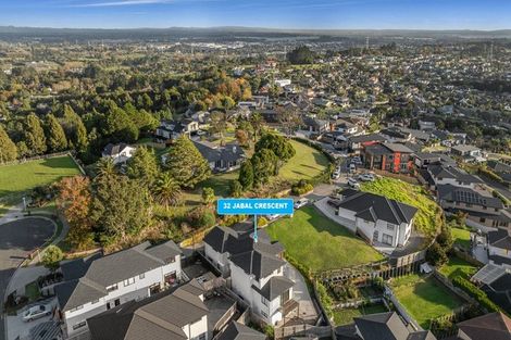 Photo of property in 32 Jabal Crescent, Totara Park, Auckland, 2105