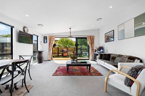 Photo of property in 2 Mulbury Way, Lower Shotover, Queenstown, 9304