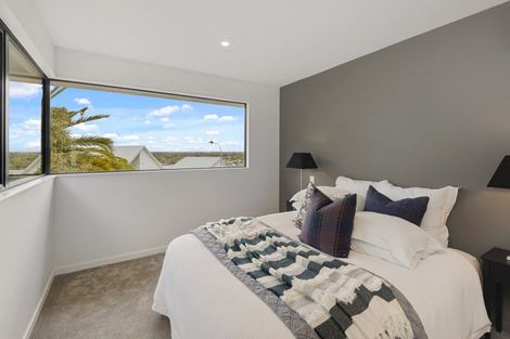 Photo of property in 15 Woodlau Rise, Huntsbury, Christchurch, 8022