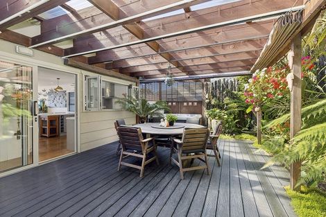 Photo of property in 7 Ocean Parade, Pukerua Bay, 5026