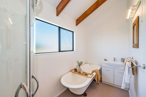 Photo of property in 343 Te Horo Beach Road, Te Horo Beach, Otaki, 5581