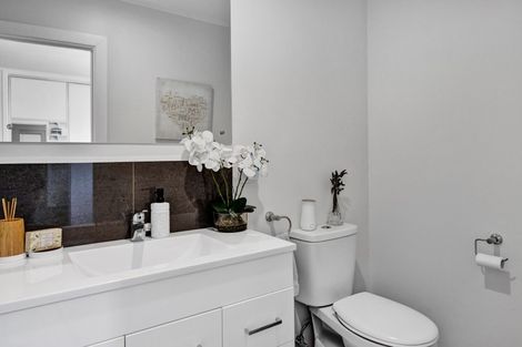 Photo of property in 16a Regan Street, Stratford, 4332