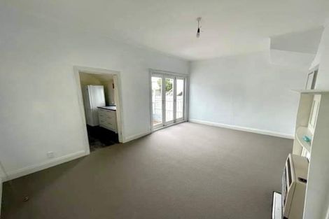 Photo of property in 120 Brougham Street, Mount Victoria, Wellington, 6011