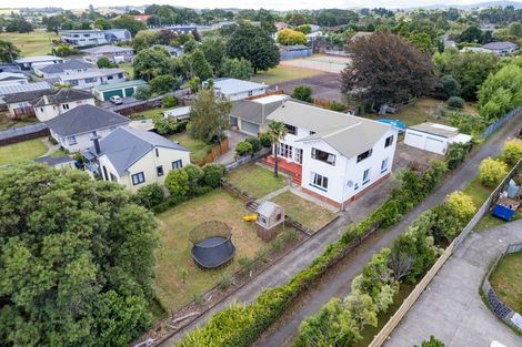 Photo of property in 11 Howden Street, Waiuku, 2123