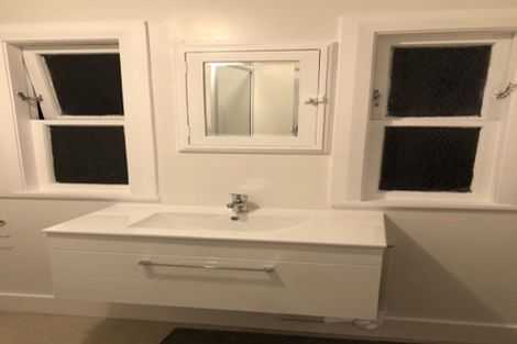 Photo of property in 23 Waipapa Road, Hataitai, Wellington, 6021