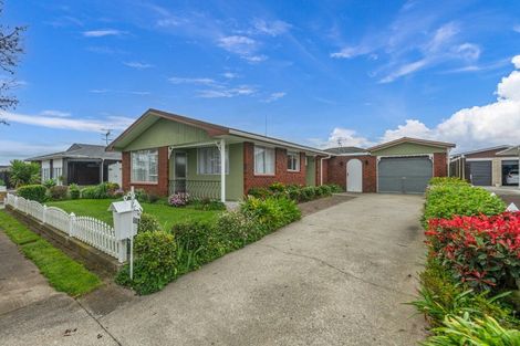 Photo of property in 23a Meadowbrook Drive, Cloverlea, Palmerston North, 4412