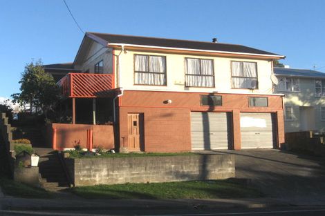 Photo of property in 98 Champion Street, Cannons Creek, Porirua, 5024