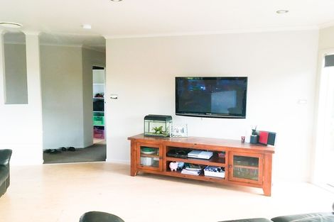 Photo of property in 10 Dobell Road, Stanmore Bay, Whangaparaoa, 0932