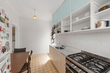 Photo of property in 76 Maupuia Road, Maupuia, Wellington, 6022