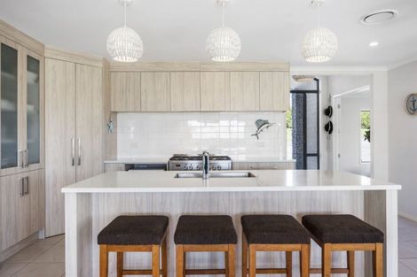 Photo of property in 12 Church View Road, Waiau Pa, Pukekohe, 2679