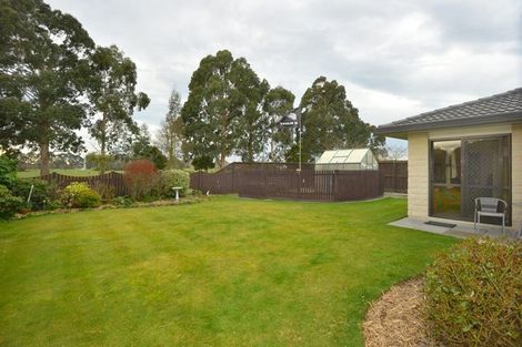Photo of property in 42 Karnak Crescent, Russley, Christchurch, 8042