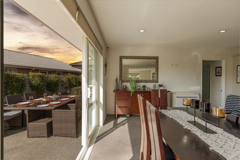 Photo of property in 27 Carradale Avenue, Broomfield, Christchurch, 8042