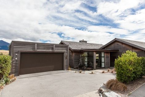 Photo of property in 26 Rannoch Drive, Jacks Point, Queenstown, 9371