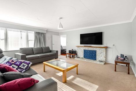 Photo of property in 2 Winchester Street, Levin, 5510