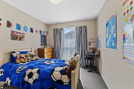 Photo of property in 113a Ryder Crescent, Levin, 5510