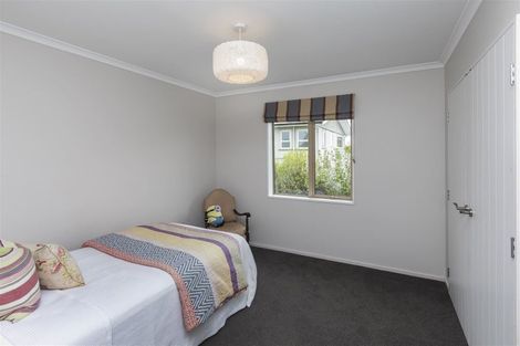 Photo of property in 135a Avonhead Road, Avonhead, Christchurch, 8042