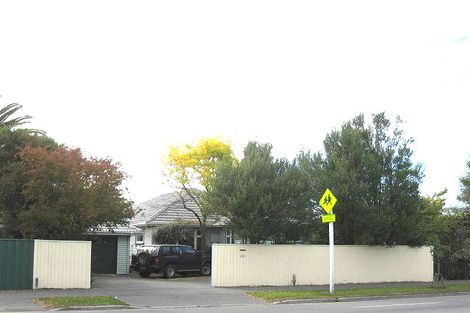 Photo of property in 100 Memorial Avenue, Ilam, Christchurch, 8053
