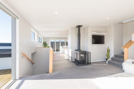 Photo of property in 20c Katania Heights, Brightwater, 7022