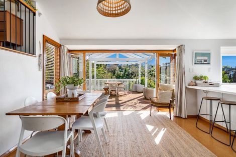 Photo of property in 29 Havelock Road, Hospital Hill, Napier, 4110