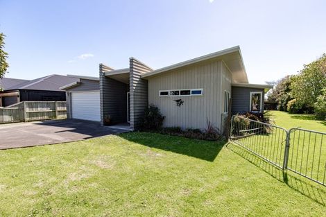 Photo of property in 2 Benner Drive, Ngatea, 3503