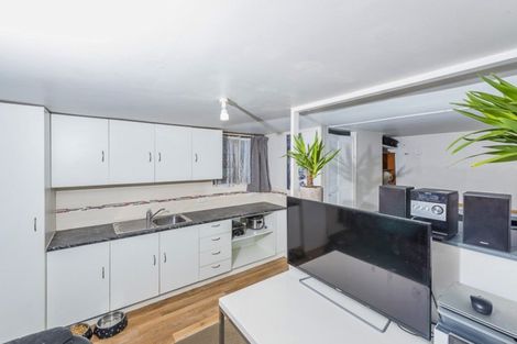 Photo of property in 526a Swanson Road, Ranui, Auckland, 0612