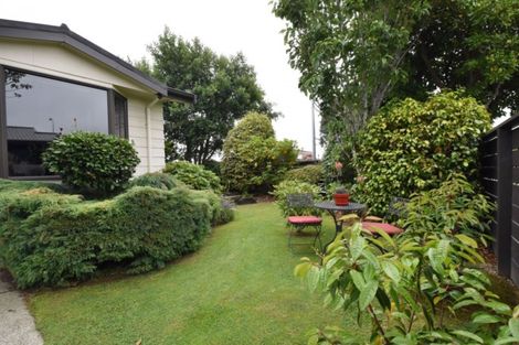 Photo of property in 57 Vogel Place, Waikiwi, Invercargill, 9810