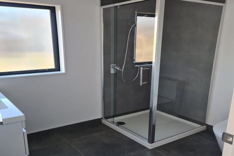 Photo of property in 1/110 Kervil Avenue, Te Atatu Peninsula, Auckland, 0610