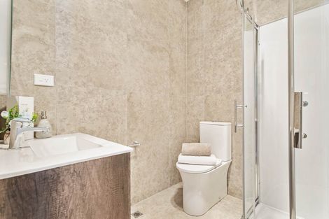 Photo of property in 5b Kahu Road, Paremata, Porirua, 5024