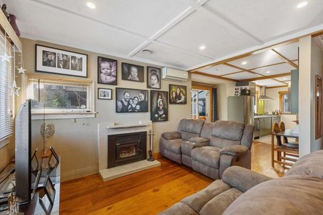 Photo of property in 39 Belt Road, Moturoa, New Plymouth, 4310