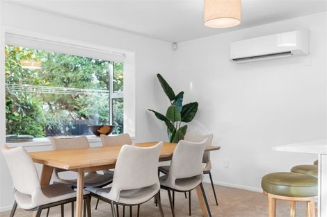 Photo of property in 1/216 Grahams Road, Burnside, Christchurch, 8053