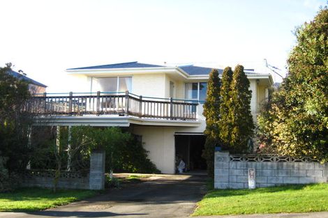 Photo of property in 28 Takahe Drive, Cashmere, Christchurch, 8022