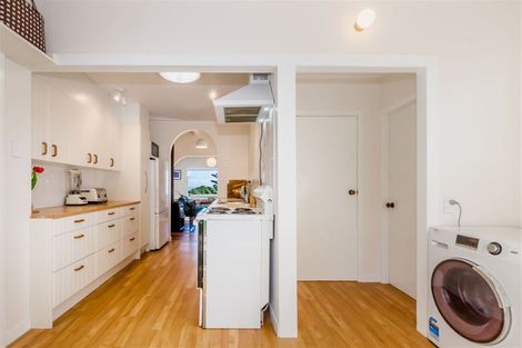 Photo of property in 37 Aperahama Street, Paekakariki, 5034