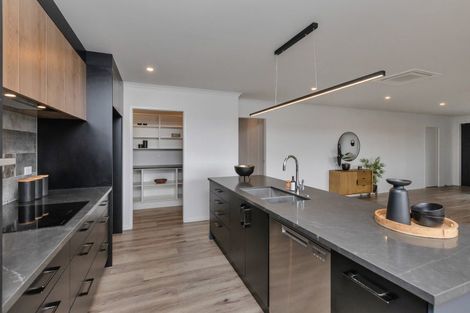 Photo of property in 25 Kitemaunga Avenue, One Tree Point, 0118