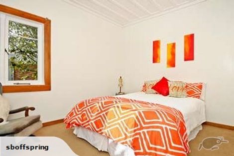 Photo of property in 8 Oxford Street, Fairfield, Hamilton, 3214