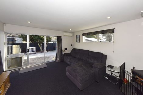 Photo of property in 55 Solomon Avenue, Redwood, Christchurch, 8051