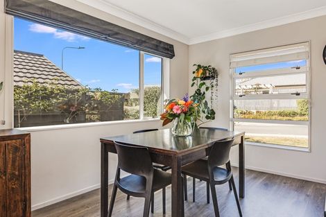 Photo of property in 6 Spritsail Place, Whitby, Porirua, 5024