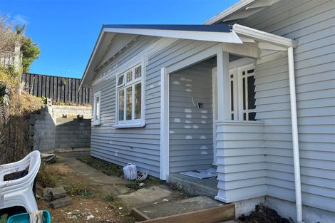 Photo of property in 10 Burrows Avenue, Karori, Wellington, 6012