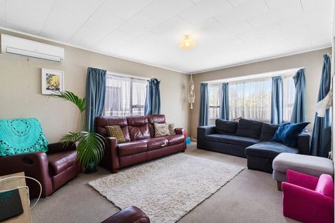 Photo of property in 52 Keegan Drive, Massey, Auckland, 0614