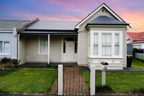 Photo of property in 43 Queens Drive, Saint Kilda, Dunedin, 9012