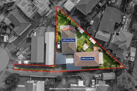 Photo of property in 2/25 Lyren Place, Half Moon Bay, Auckland, 2012