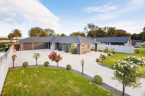 Photo of property in 7 Grand Oaks Drive, Awapuni, Palmerston North, 4412