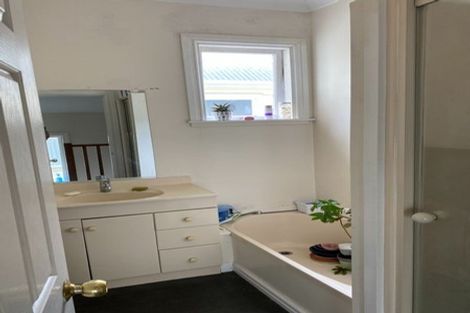 Photo of property in 180 Sydney Street West, Thorndon, Wellington, 6011