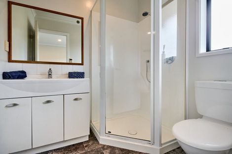 Photo of property in 9b Hinau Street, Tawa, Wellington, 5028