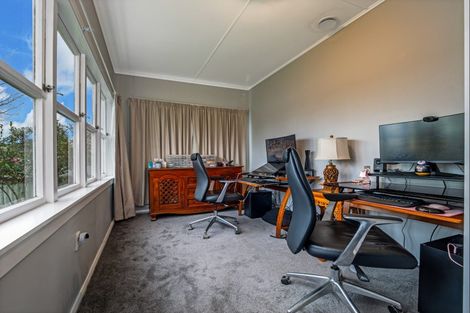 Photo of property in 51 Burns Avenue, Takaro, Palmerston North, 4412