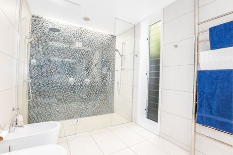 Photo of property in 334 Oriental Parade, Oriental Bay, Wellington, 6011