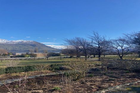 Photo of property in 261 Beacon Point Road, Wanaka, 9305