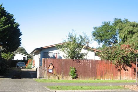 Photo of property in 13 Sunlands Drive, Manurewa, Auckland, 2102