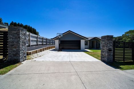Photo of property in 23 Garrett Drive, Whalers Gate, New Plymouth, 4310